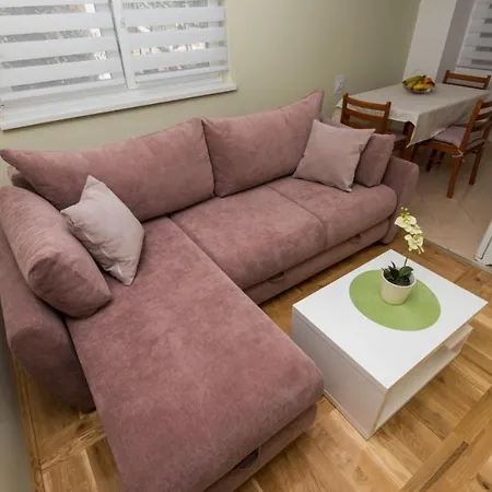 Na Stanovima Appartamento