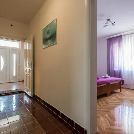 Apartment Na Stanovima Zadar